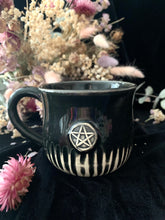 Load image into Gallery viewer, 28. Salem’s mug - 350ml P