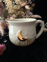 Load image into Gallery viewer, 26. Salem’s mug - 400ml P
